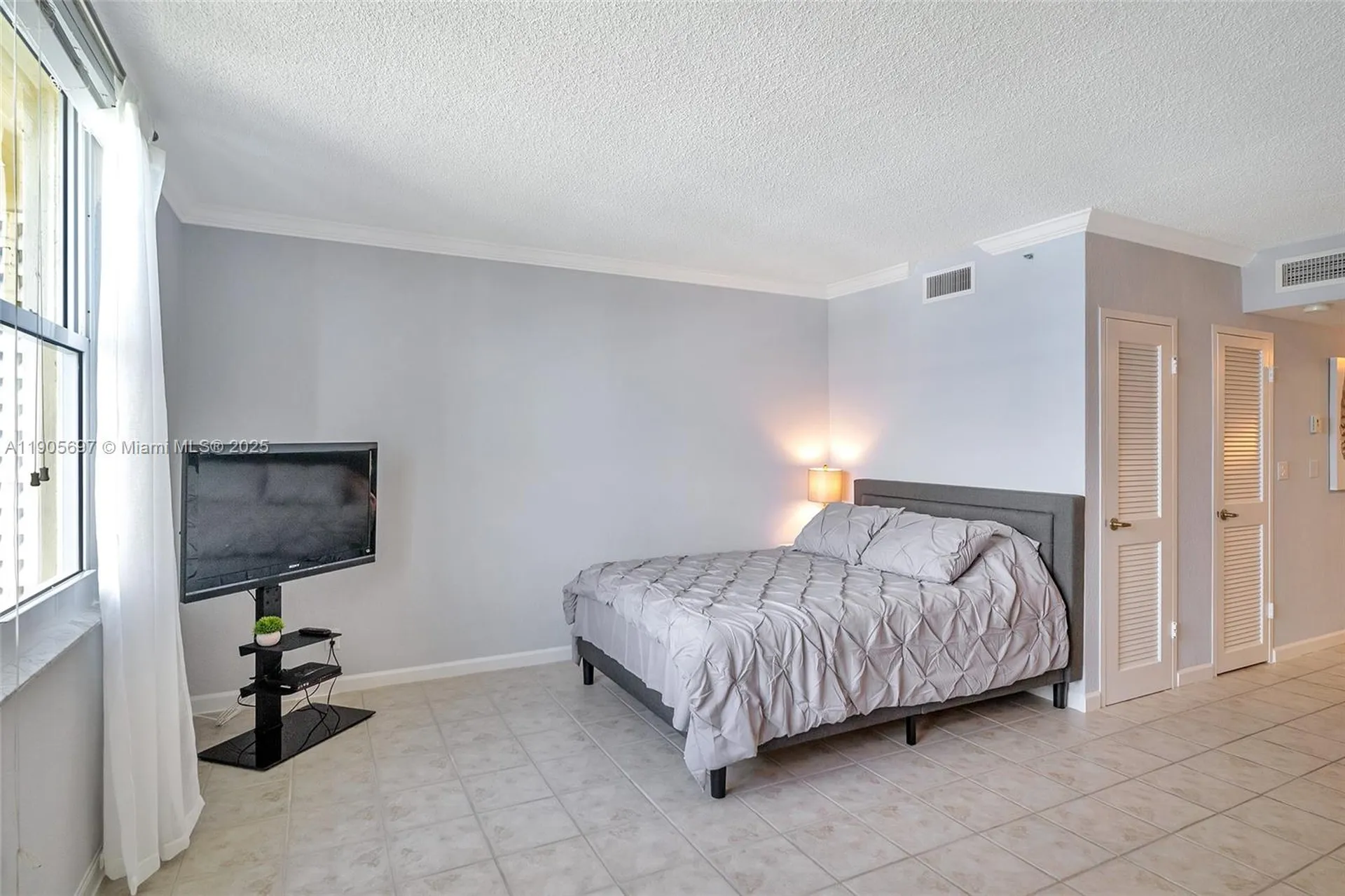 2501 S Ocean Drive Hollywood FL 33019