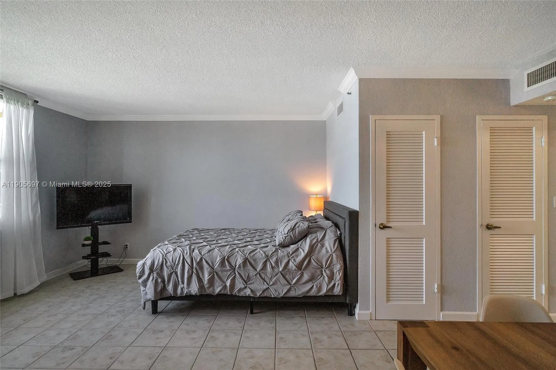 2501 S Ocean Drive Hollywood FL 33019