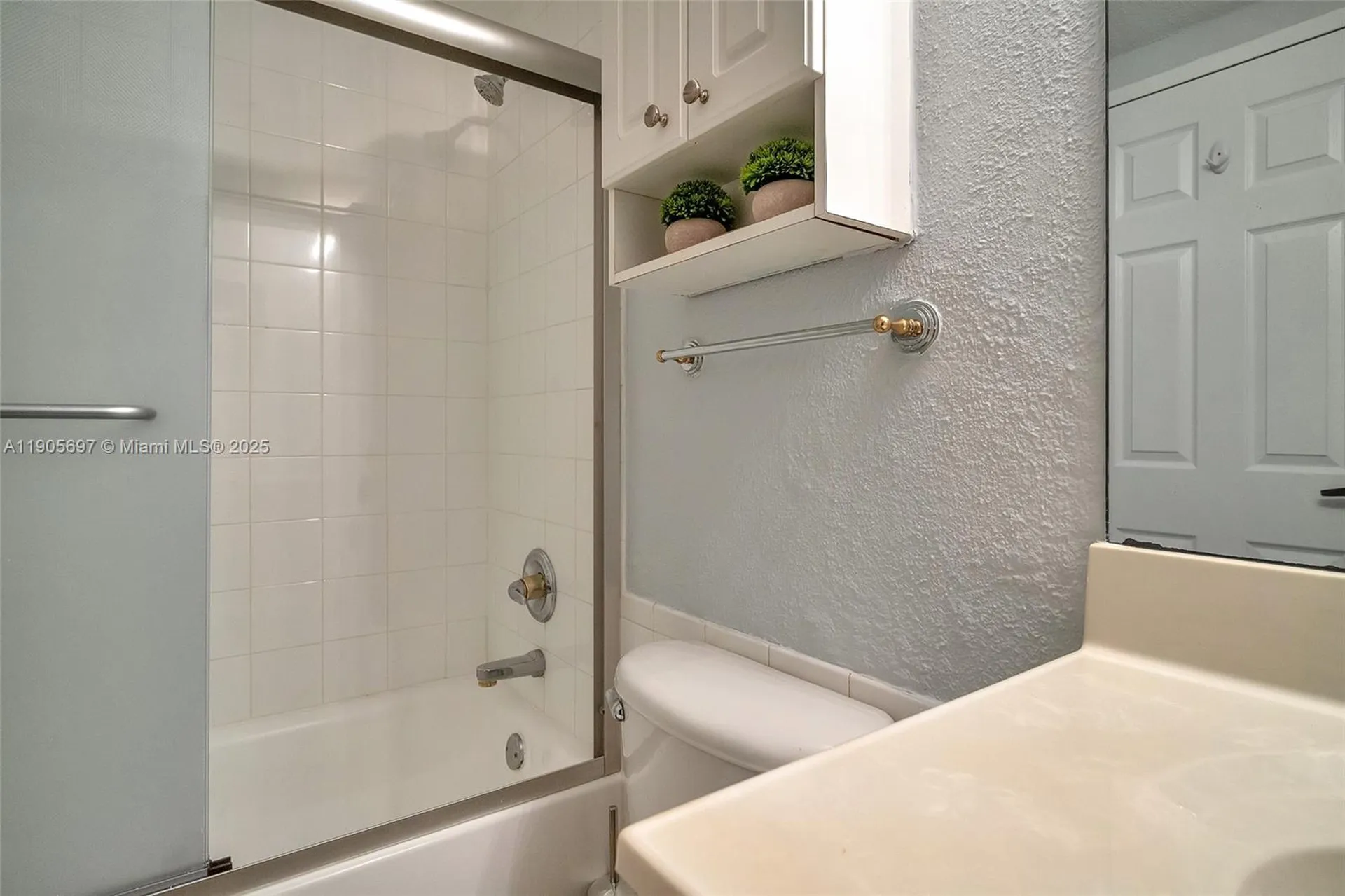 2501 S Ocean Drive Hollywood FL 33019