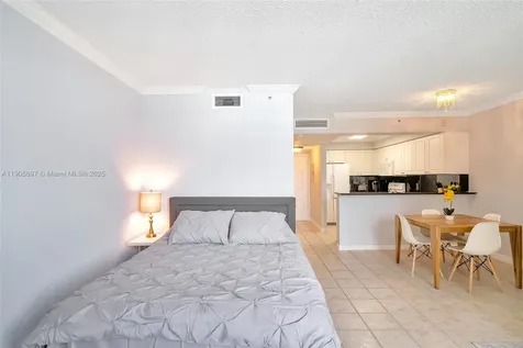 2501 S Ocean Drive Hollywood FL 33019
