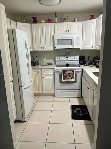 327 Tuscany F Delray Beach FL 33446