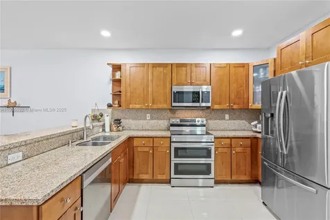 10760 NW 74th Lane Doral FL 33178