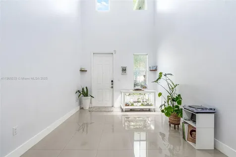 10760 NW 74th Lane Doral FL 33178