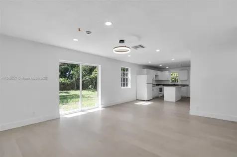 1436 NW 19th Street Fort Lauderdale FL 33311