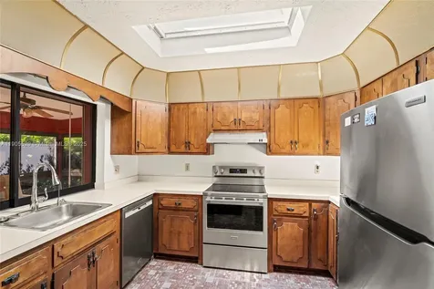 310 SE Evans Avenue Port St. Lucie FL 34984