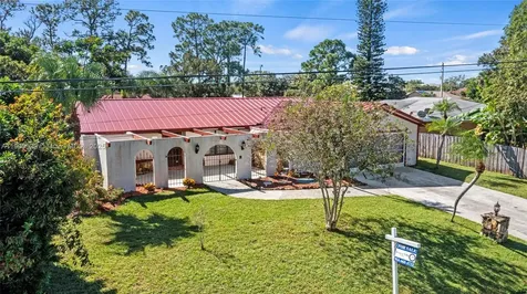310 SE Evans Avenue Port St. Lucie FL 34984