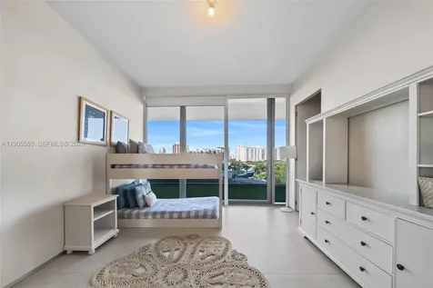 18975 Collins Avenue Sunny Isles Beach FL 33160