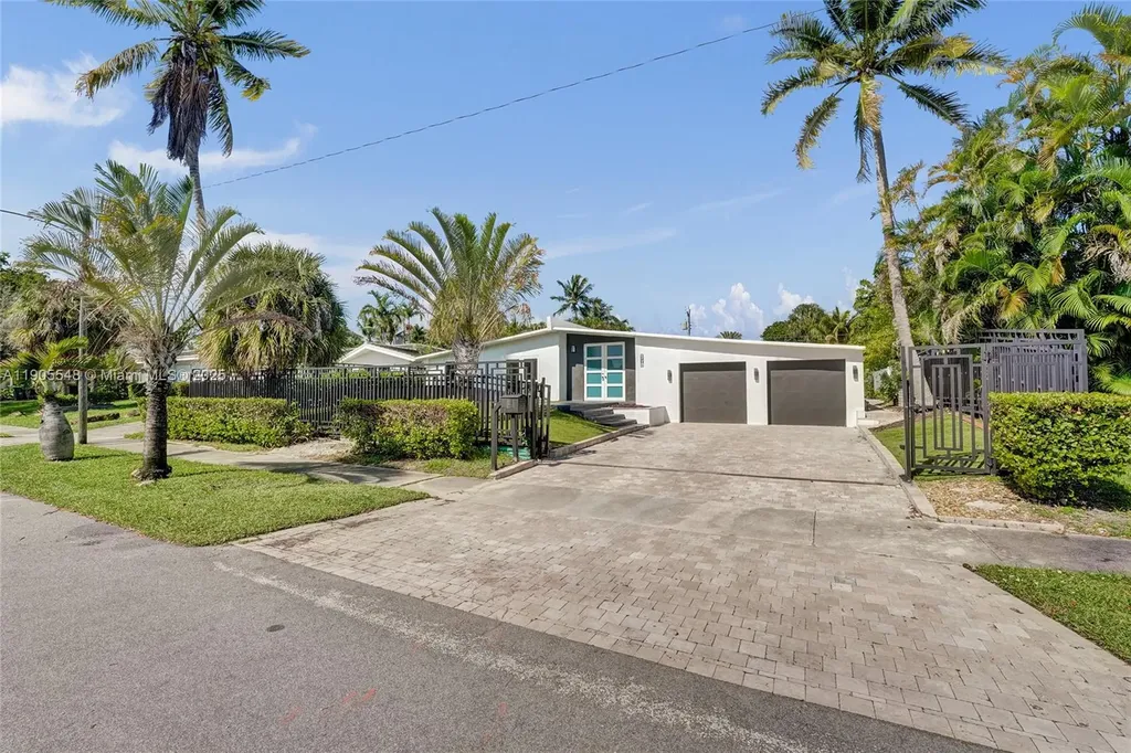 2201 SE 19th Street Fort Lauderdale FL 33316