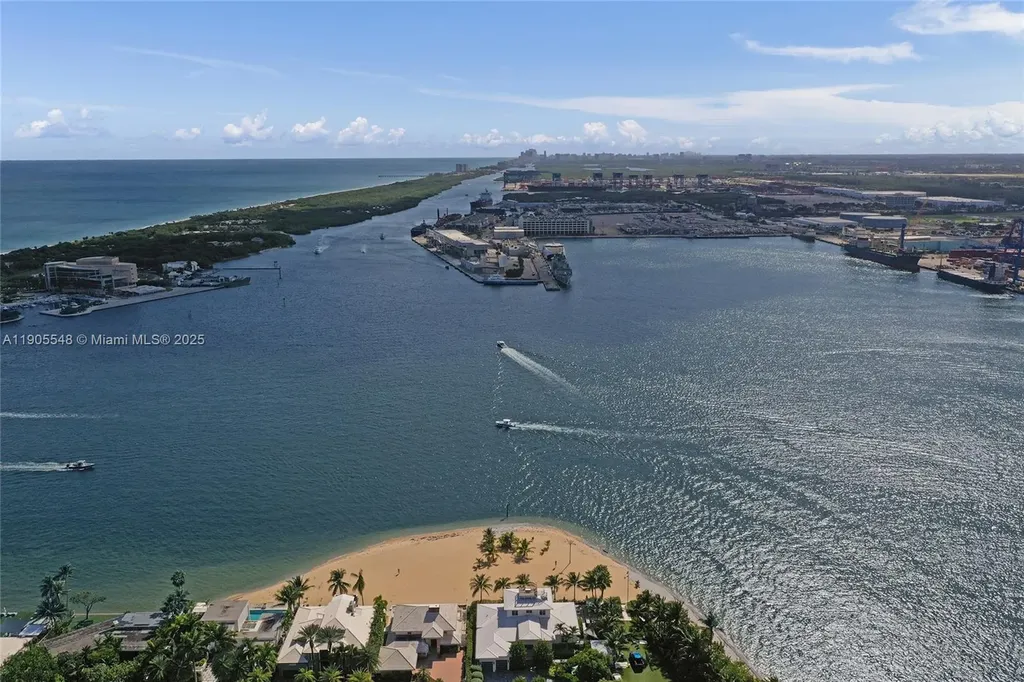 2201 SE 19th Street Fort Lauderdale FL 33316