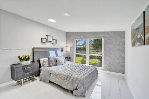 2201 SE 19th Street Fort Lauderdale FL 33316