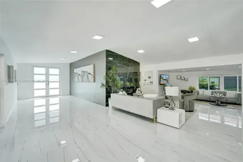 2201 SE 19th Street Fort Lauderdale FL 33316