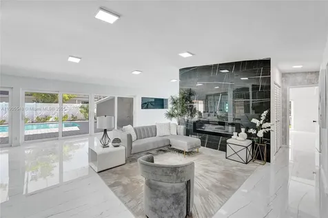 2201 SE 19th Street Fort Lauderdale FL 33316