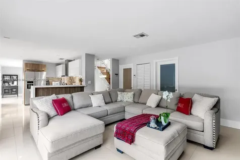 14206 SW 164th Terrace Miami FL 33177