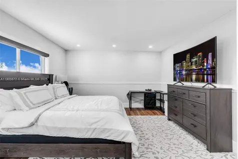 14206 SW 164th Terrace Miami FL 33177