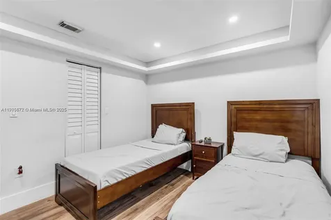 14206 SW 164th Terrace Miami FL 33177