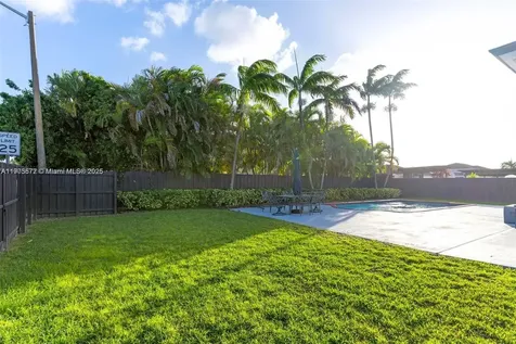 14206 SW 164th Terrace Miami FL 33177