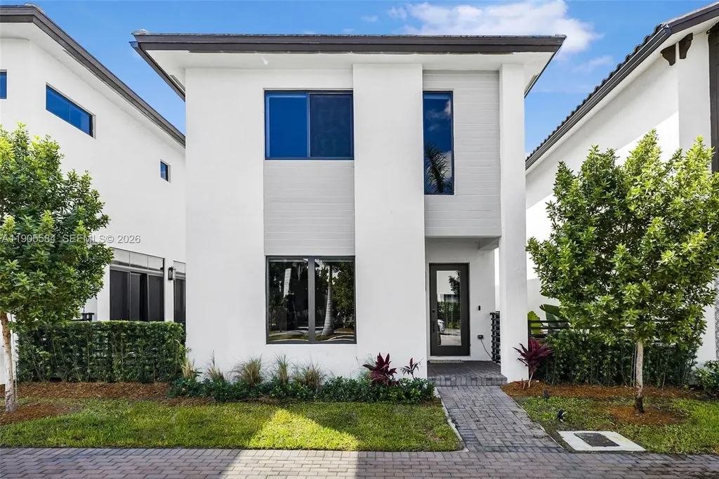 8156 NW 43rd Street Doral FL 33166
