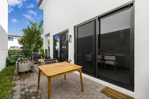 8156 NW 43rd Street Doral FL 33166