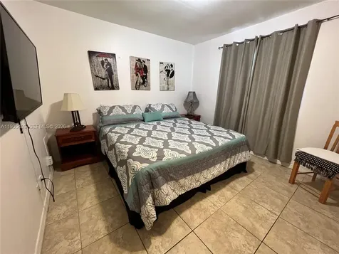 Hollywood FL 33020