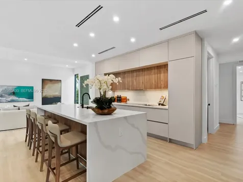 1259 SW 20th Street Miami FL 33145