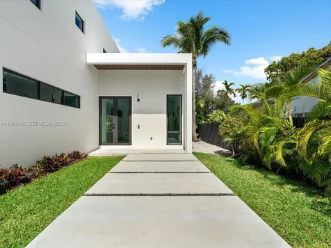 1259 SW 20th Street Miami FL 33145