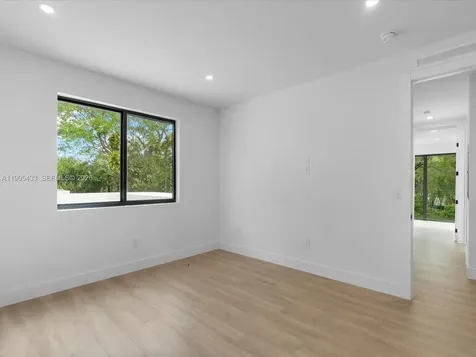 1259 SW 20th Street Miami FL 33145