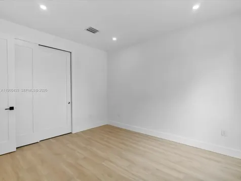 1259 SW 20th Street Miami FL 33145
