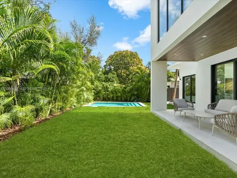1259 SW 20th Street Miami FL 33145