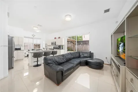 18000 NW 90th Place Hialeah FL 33018
