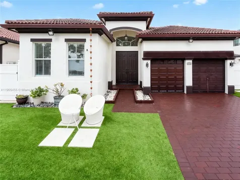 18000 NW 90th Place Hialeah FL 33018