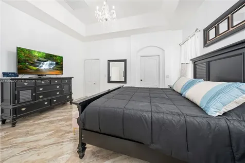 18000 NW 90th Place Hialeah FL 33018