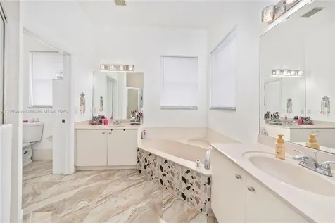 18000 NW 90th Place Hialeah FL 33018