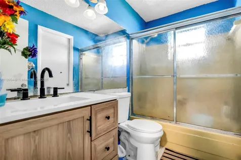 1005 SW 18th Street Boynton Beach FL 33426