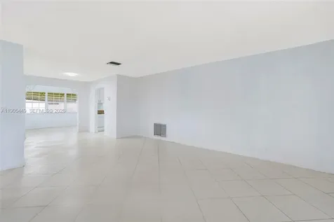 1005 SW 18th Street Boynton Beach FL 33426