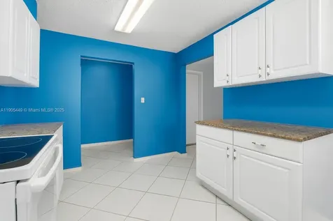 1005 SW 18th Street Boynton Beach FL 33426