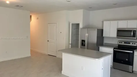 606 SW 12 Street Homestead FL 33034