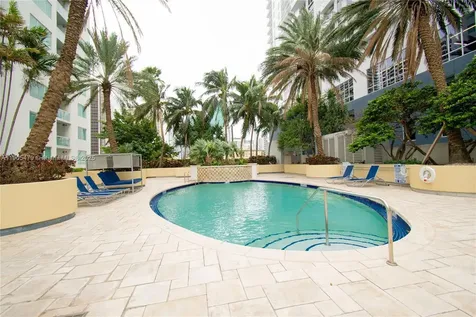 253 NE 2nd Street Miami FL 33132