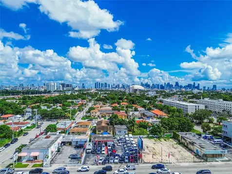 Miami FL 33125