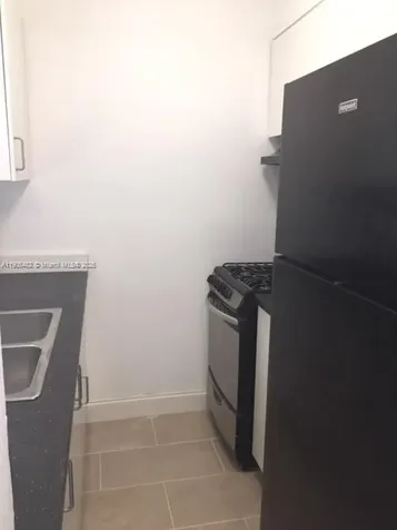 7155 Rue Notre Dame Miami Beach FL 33141