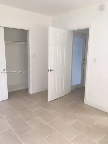 7155 Rue Notre Dame Miami Beach FL 33141