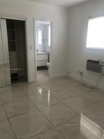 7155 Rue Notre Dame Miami Beach FL 33141