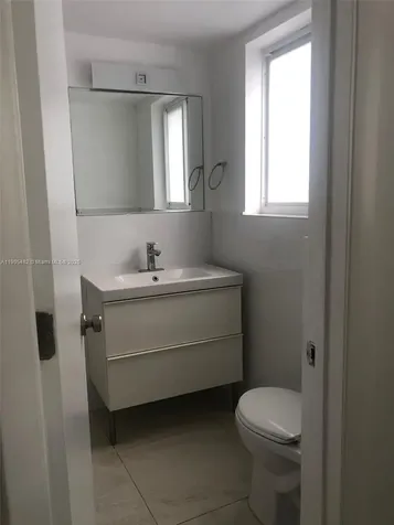 7155 Rue Notre Dame Miami Beach FL 33141