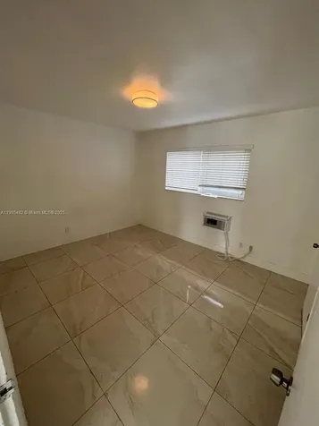 7155 Rue Notre Dame Miami Beach FL 33141