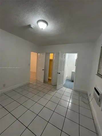 7155 Rue Notre Dame Miami Beach FL 33141