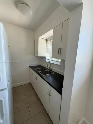 7155 Rue Notre Dame Miami Beach FL 33141
