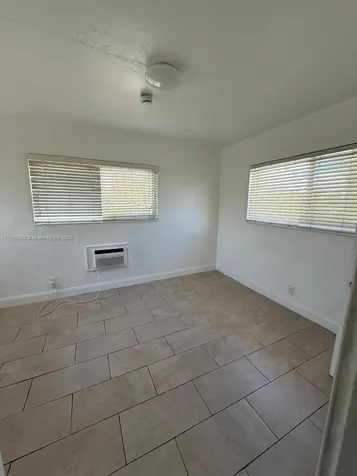 7155 Rue Notre Dame Miami Beach FL 33141