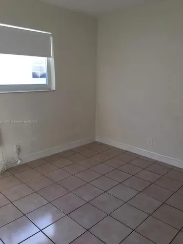 7155 Rue Notre Dame Miami Beach FL 33141