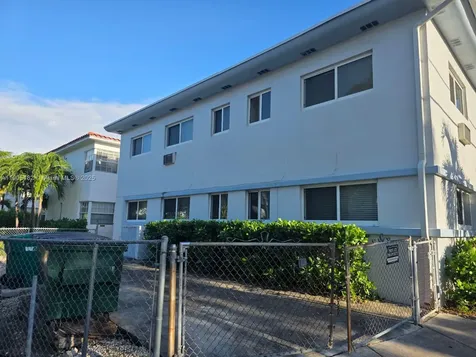 7155 Rue Notre Dame Miami Beach FL 33141