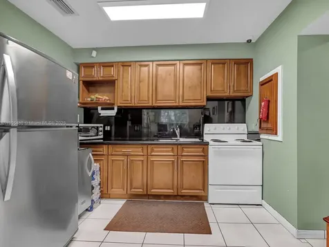 660 Miller Drive Miami Springs FL 33166
