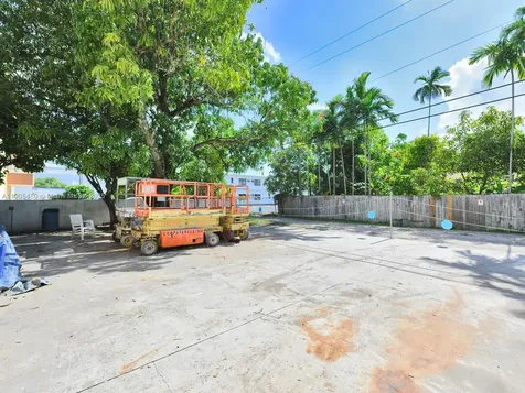 660 Miller Drive Miami Springs FL 33166